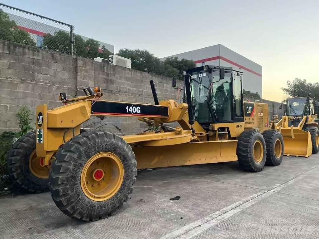 CAT 140 G 平土機