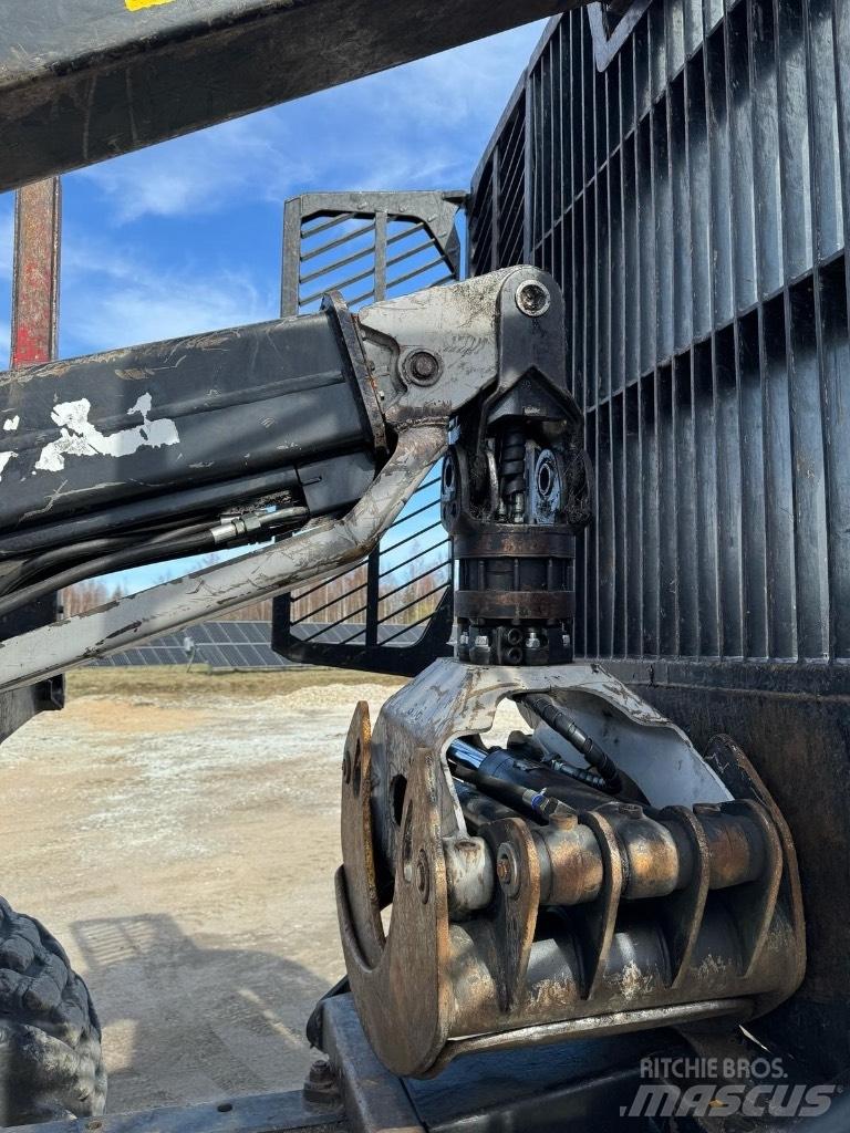 Komatsu 875 集運機