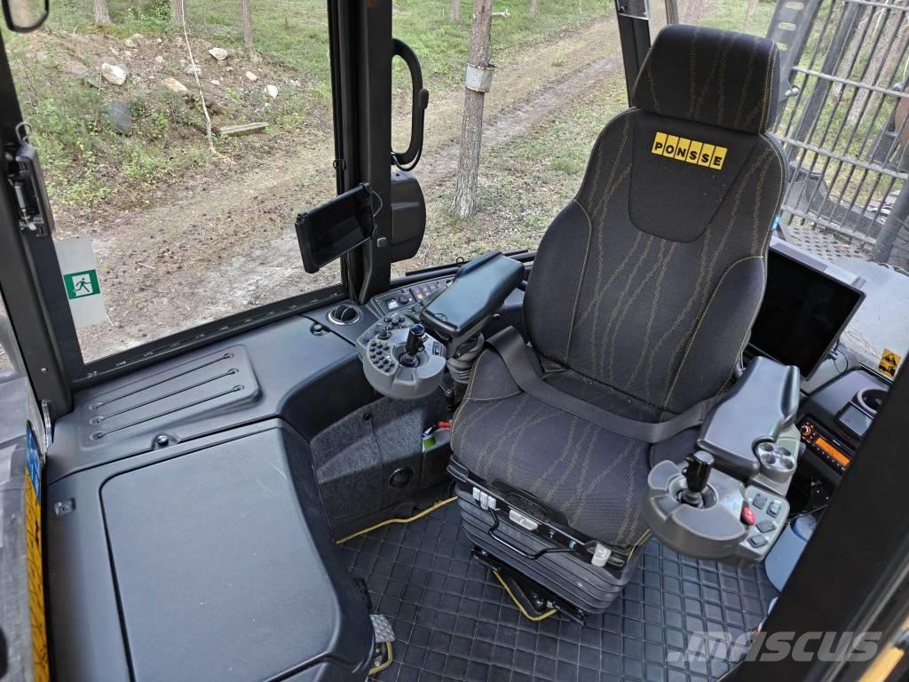 Ponsse Buffalo 8W 集運機