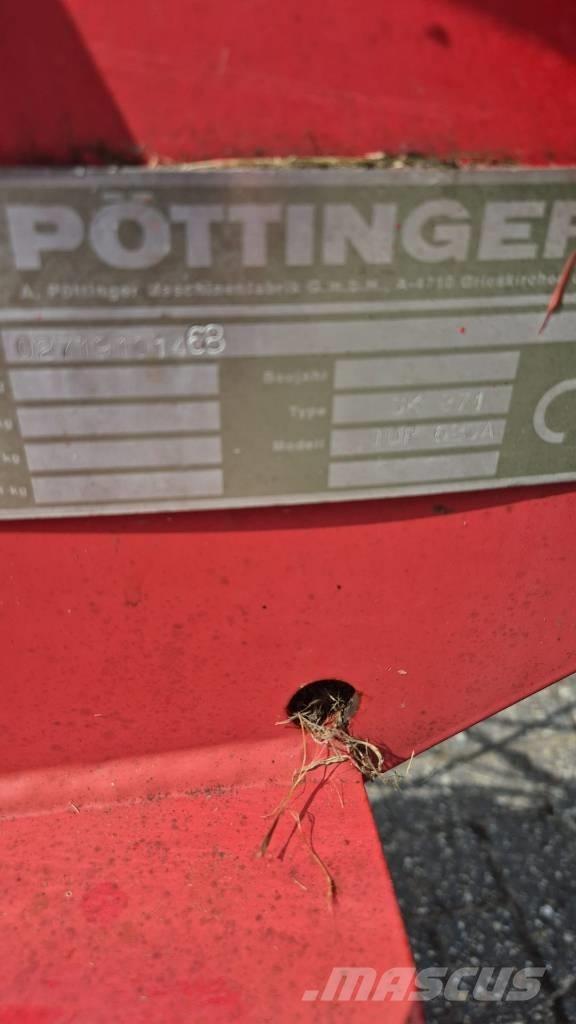 Pöttinger Top 620A 堆草機