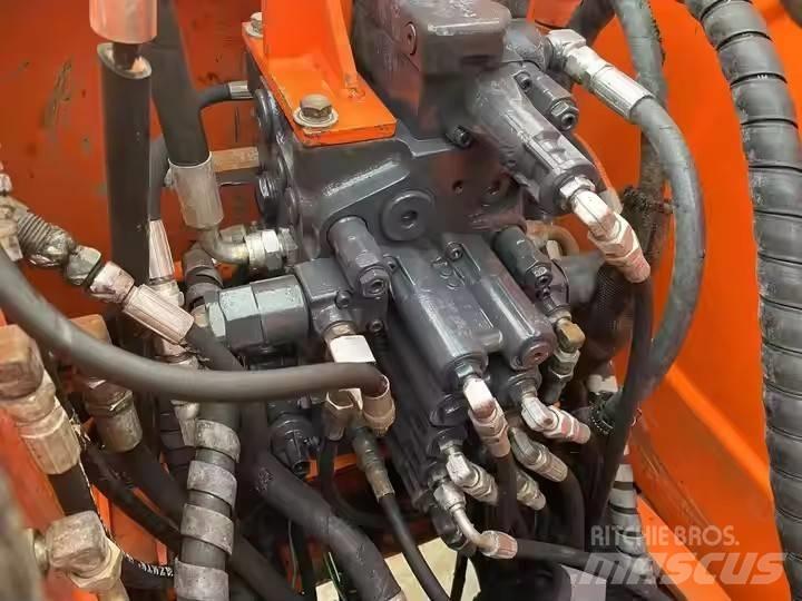 Doosan DH 80 履帶式 挖土機/掘鑿機/挖掘機