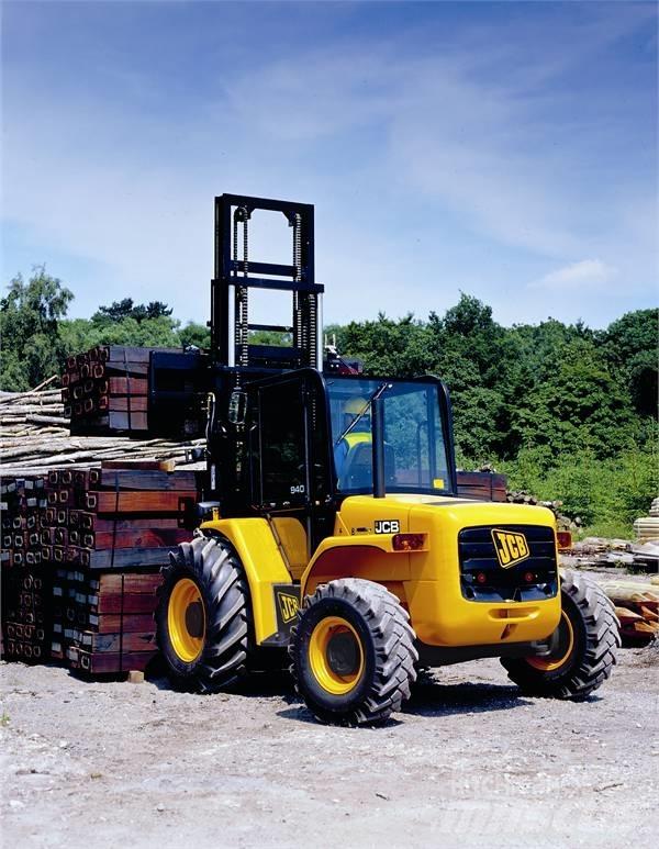 JCB RTFL 930 越野車