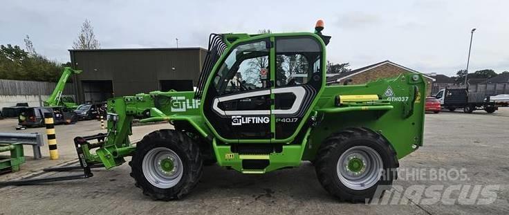 Merlo P40.17 伸縮臂操作車