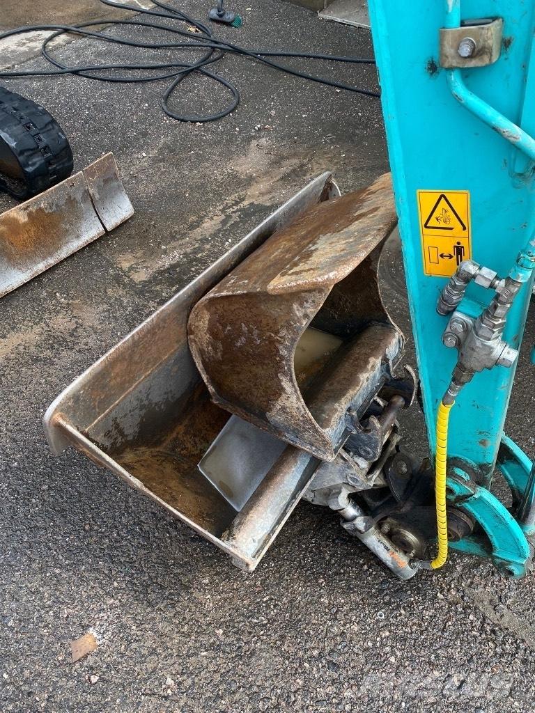 Kobelco SK 17 SR 小型挖土機/掘鑿機<7t(小型挖掘機)