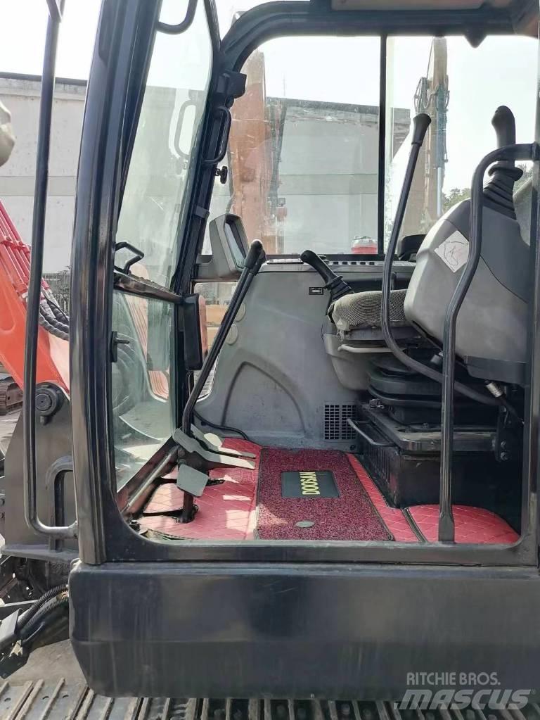 Doosan DX 60 履帶式 挖土機/掘鑿機/挖掘機