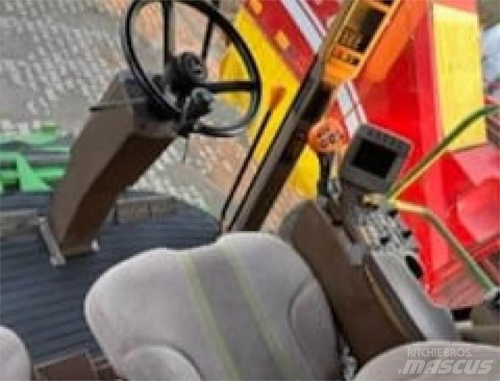 John Deere T560 聯合收穫機