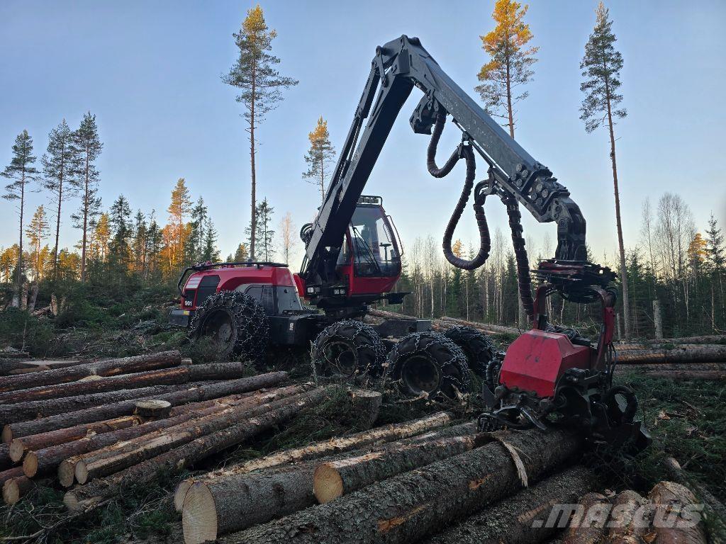 Komatsu 901 收穫機