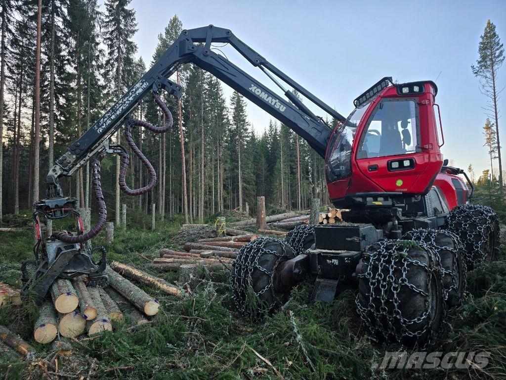 Komatsu 901 收穫機