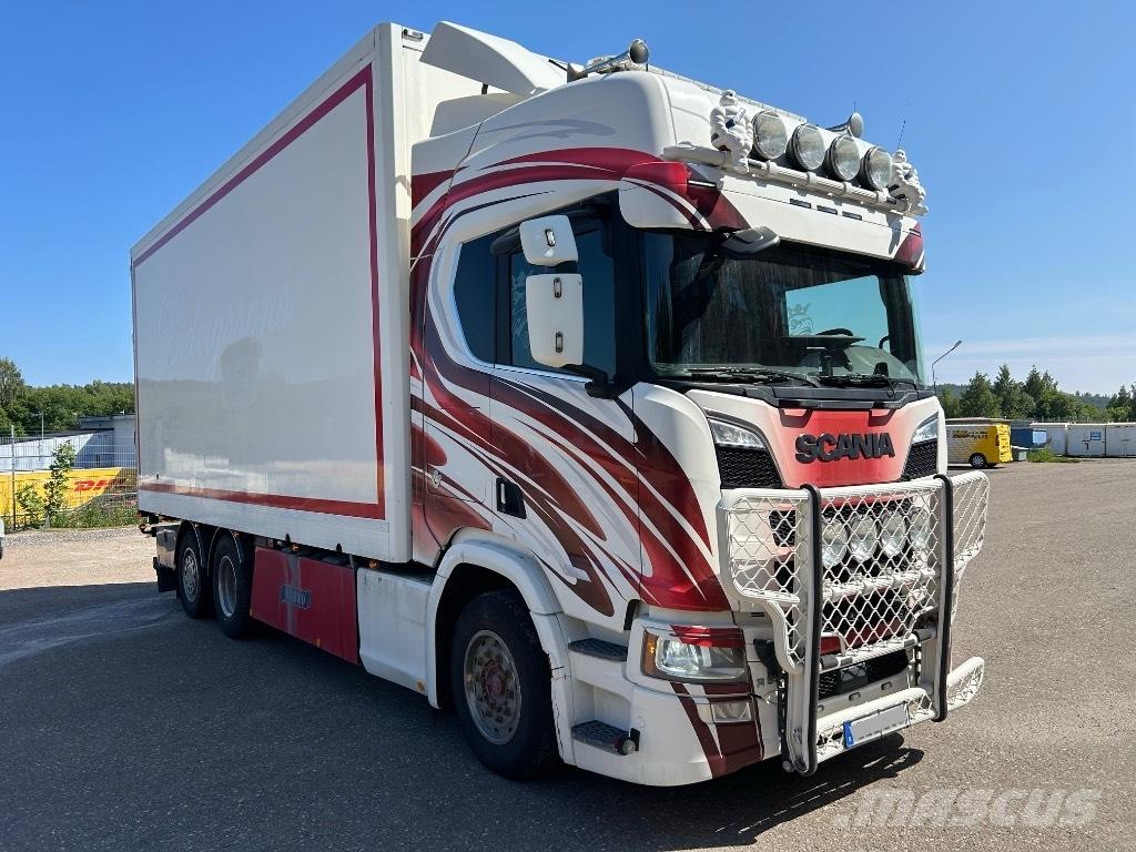 Scania R 650 貨箱式卡車