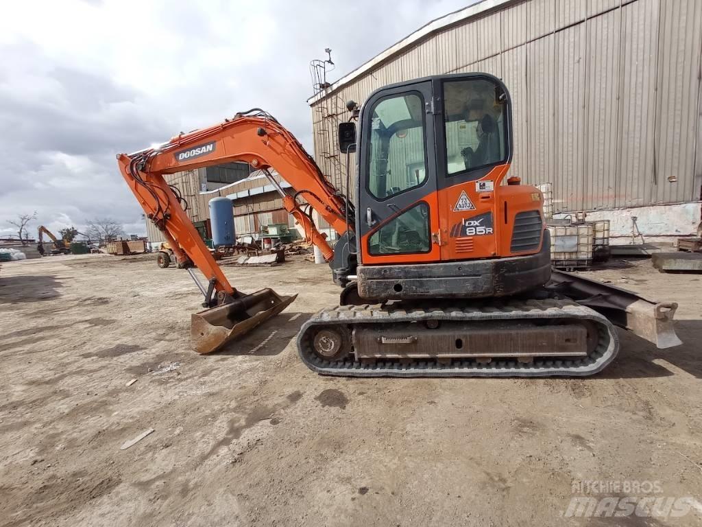 Doosan DX 85 R-3 中型挖土機/掘鑿機/挖掘機 7t-12t