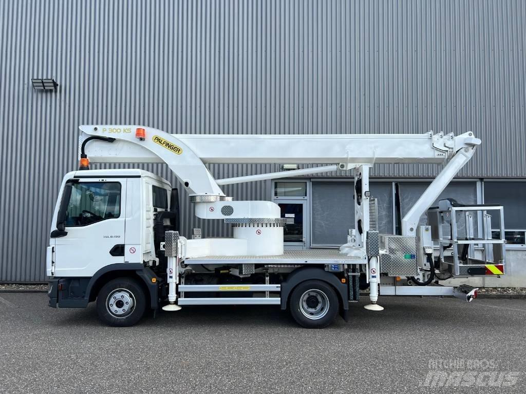 Palfinger P 300 KS 卡車裝載高空作業車