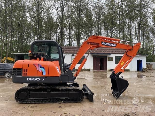 Doosan DH60-7 小型挖土機/掘鑿機<7t(小型挖掘機)