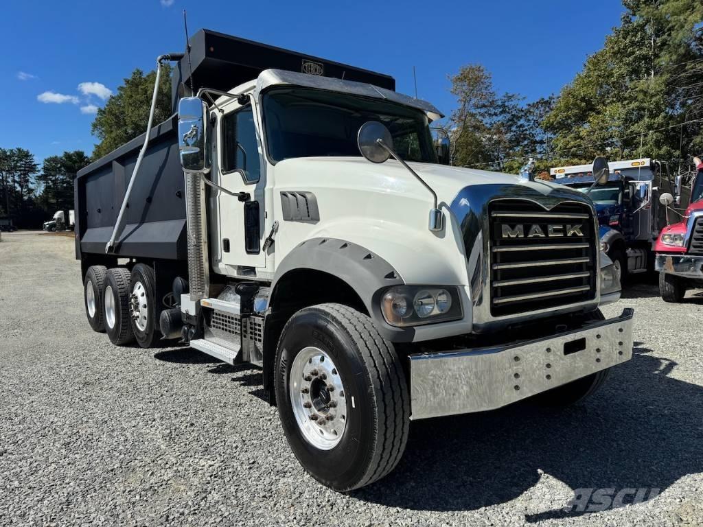 Mack Granite 84FR 傾卸式卡車