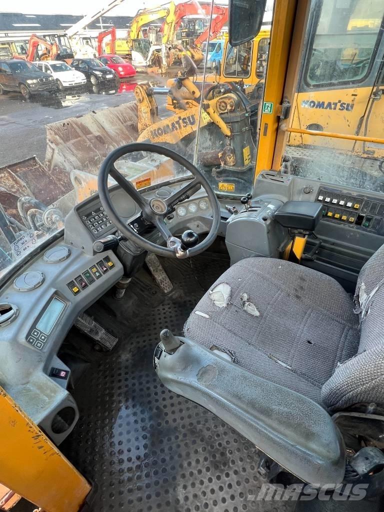 Volvo L 120 C 輪胎式裝載機