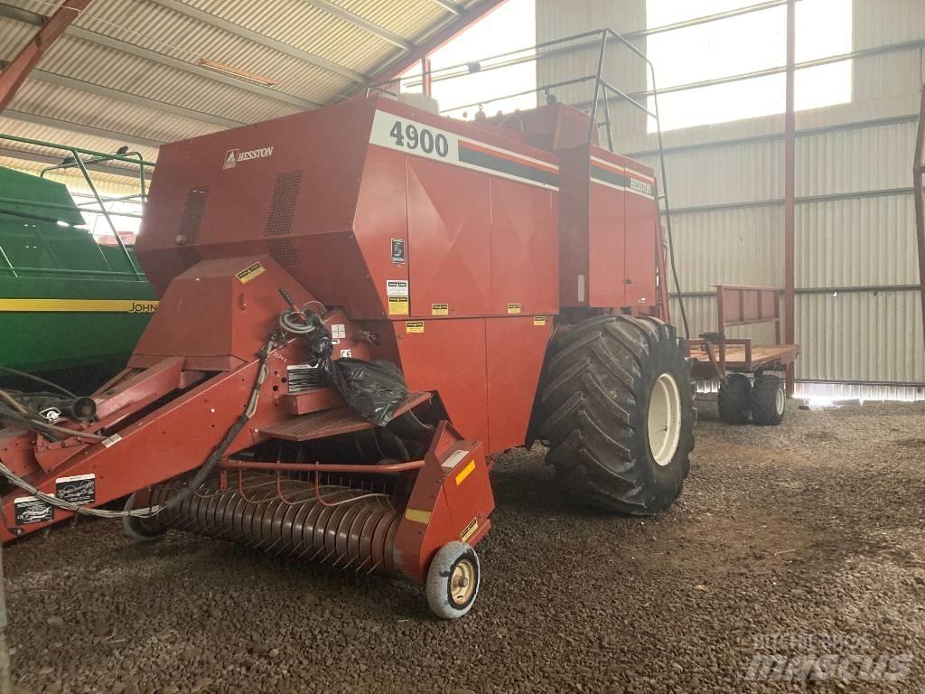 Hesston 4900 方形打捆機