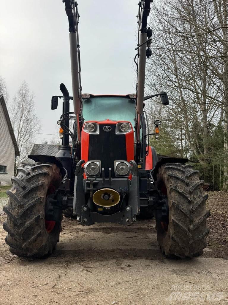 Kubota M135GX 曳引機