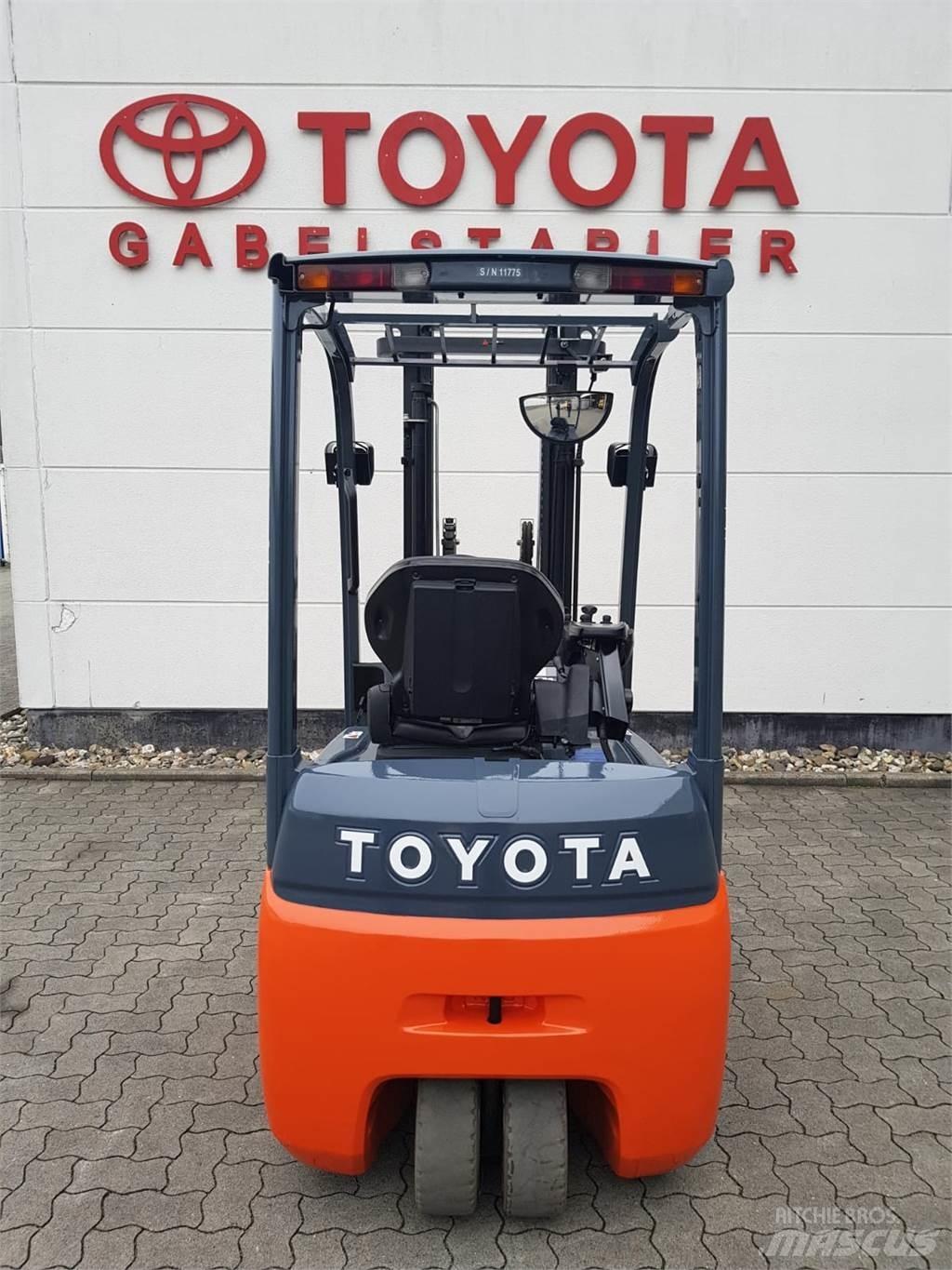 Toyota 8FBEKT18 電動堆高機