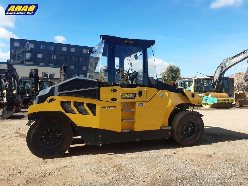 Bomag BW 28 RH 膠輪滾壓機