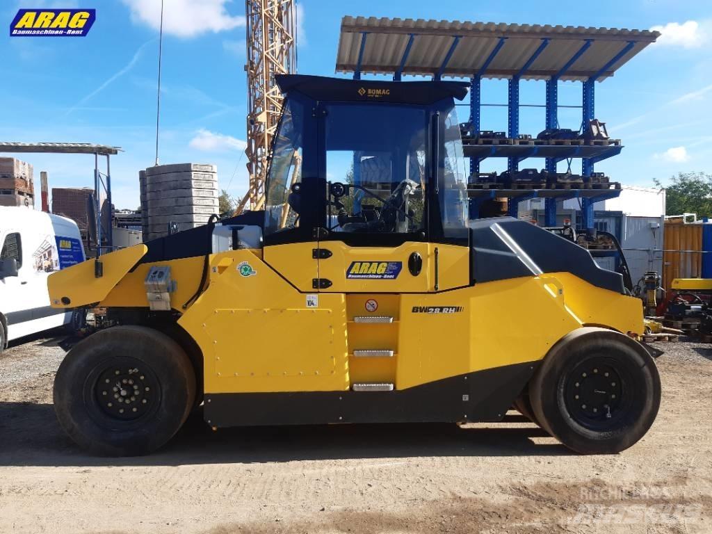 Bomag BW 28 RH 膠輪滾壓機