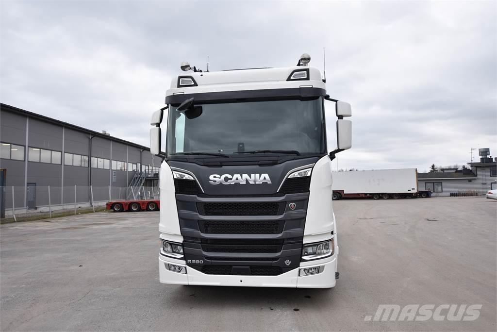 Scania R590 8X4 吊鉤式起重車
