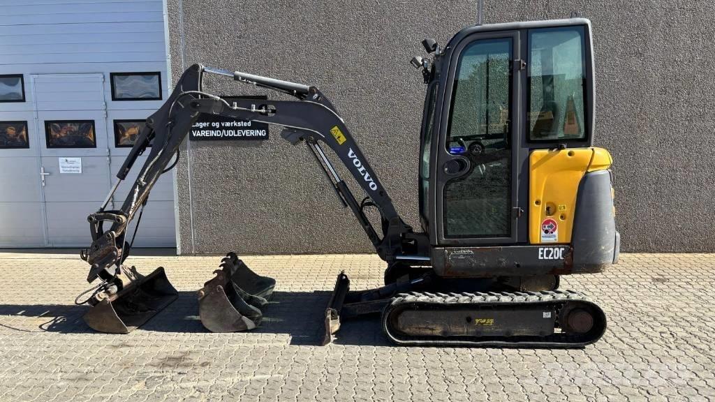 Volvo EC 20 C 小型挖土機/掘鑿機<7t(小型挖掘機)