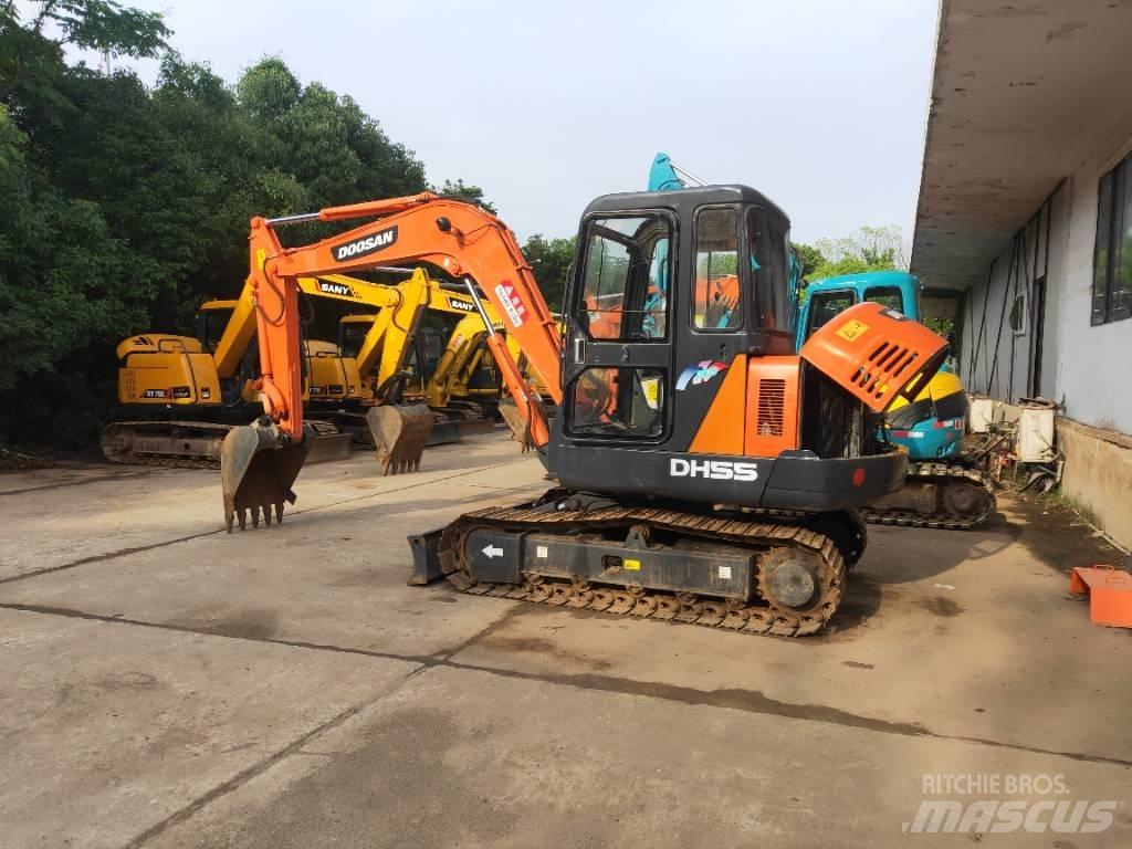 Doosan DH55 小型挖土機/掘鑿機<7t(小型挖掘機)