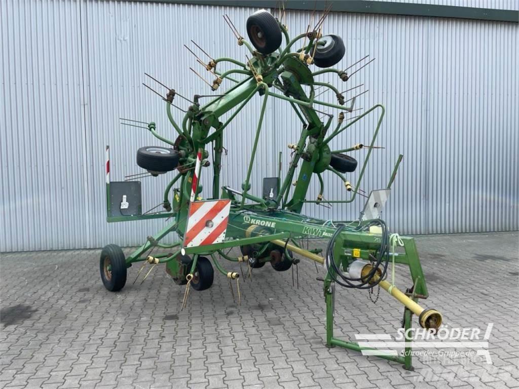 Krone KWT 7.70/6X7 耙與翻草機