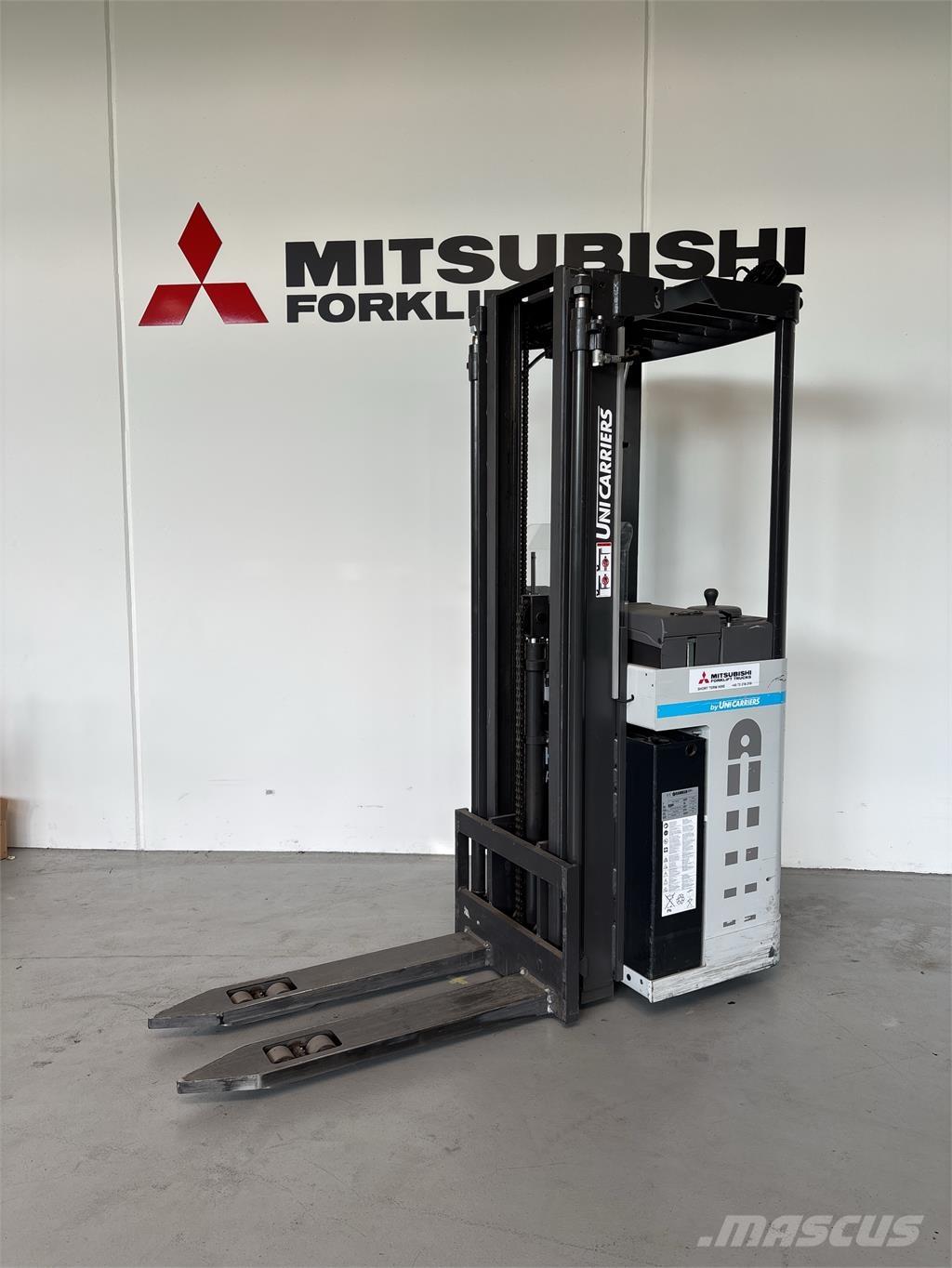 Atlet AJN160 自走式堆積機