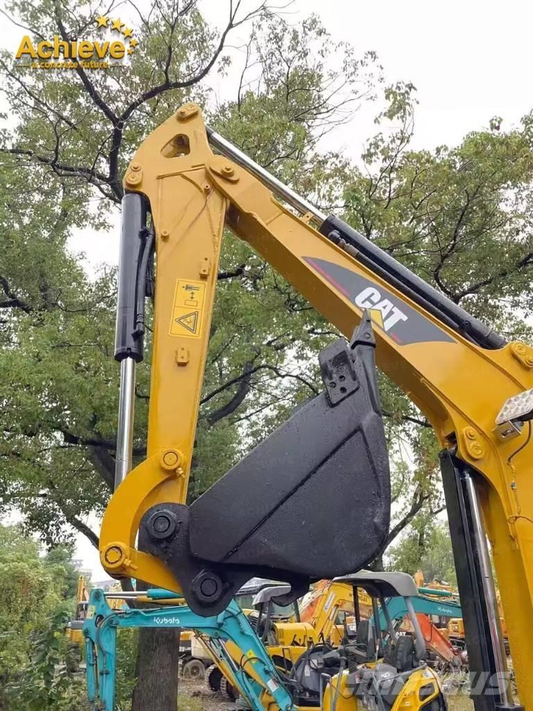 CAT 303.5 CR 小型挖土機/掘鑿機<7t(小型挖掘機)