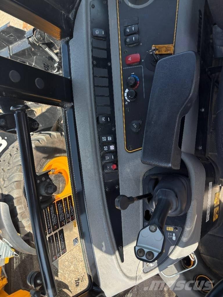 JCB 407 輪胎式裝載機