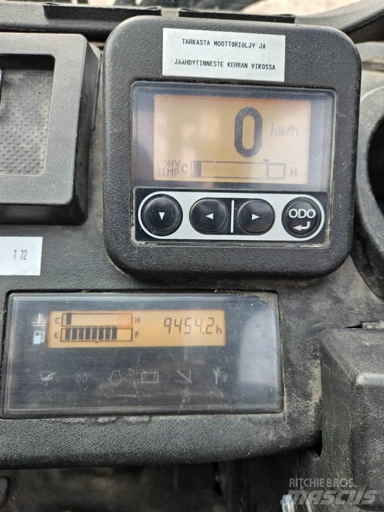Toyota 02-8 FDF 25 柴油卡車