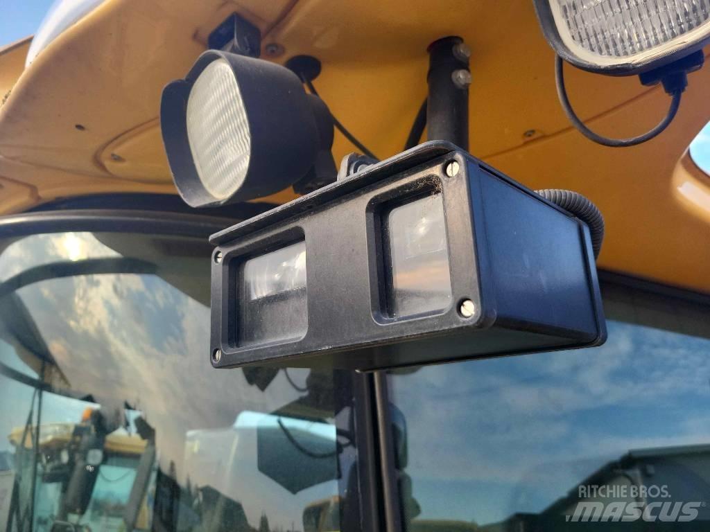 New Holland CR 9090 聯合收穫機