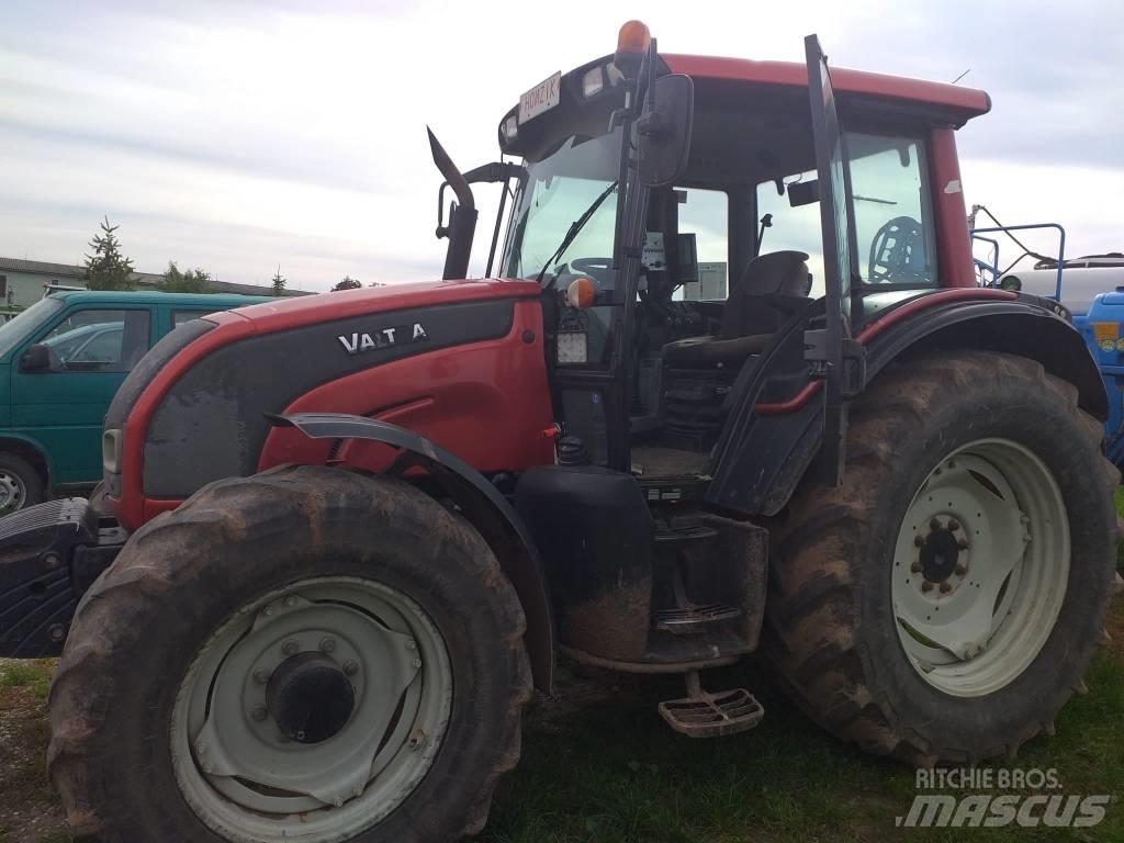 Valtra N121 曳引機