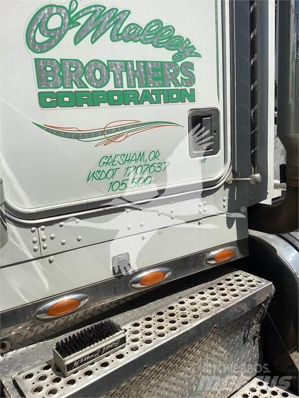 Kenworth W900 商用底盤車