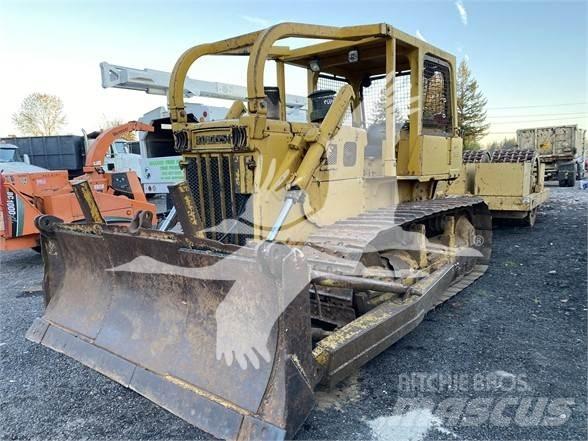 Komatsu D65E-6 履帶推土機