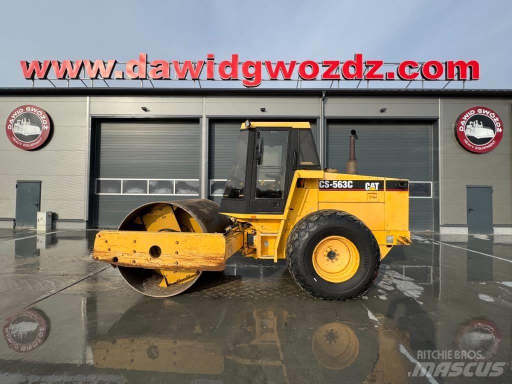 CAT CS 563 C 單輪滾壓機