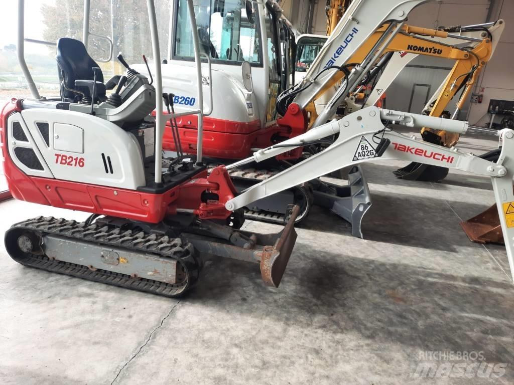 Takeuchi TB216 小型挖土機/掘鑿機<7t(小型挖掘機)