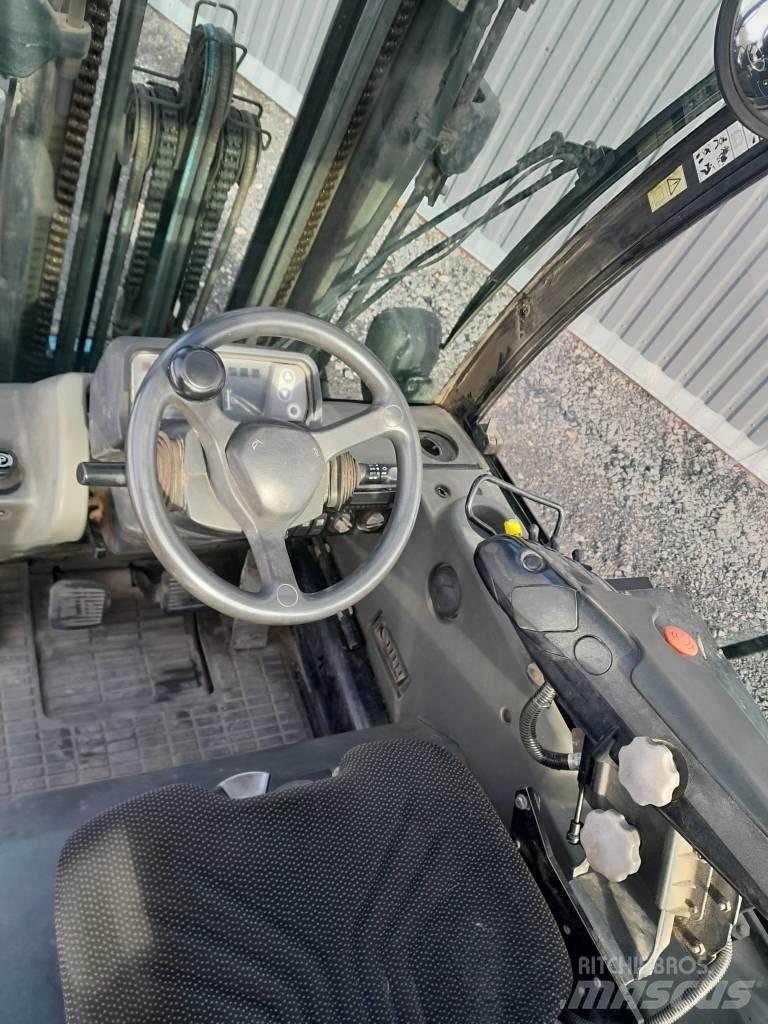 Mitsubishi FD 25 N 柴油卡車