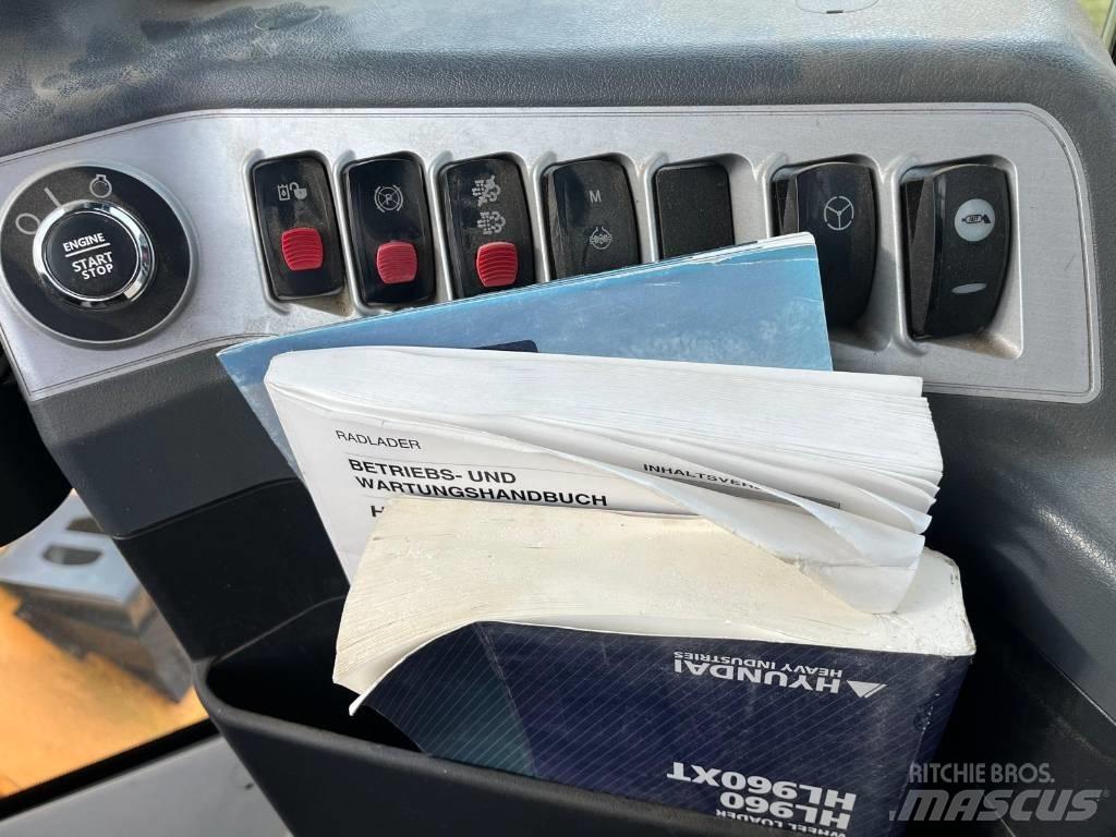Hyundai HL 960 輪胎式裝載機