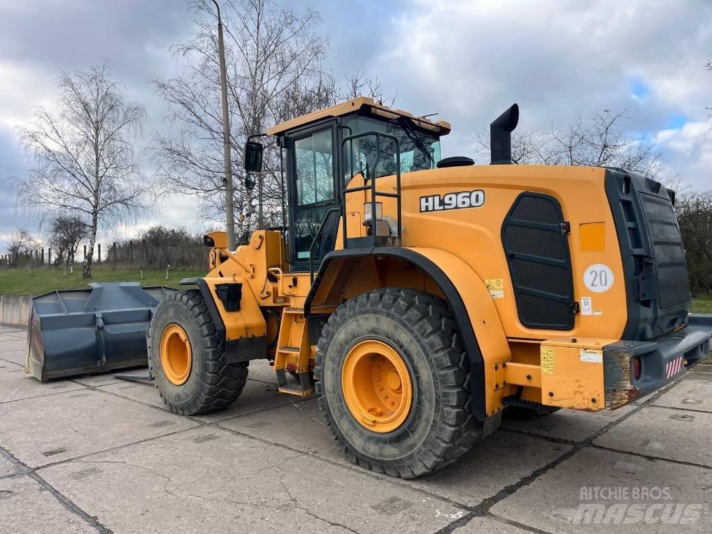Hyundai HL 960 輪胎式裝載機