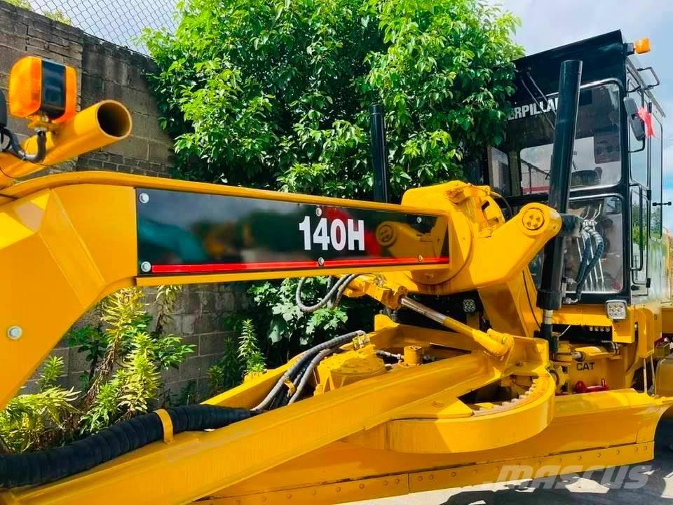 CAT 140h 平土機