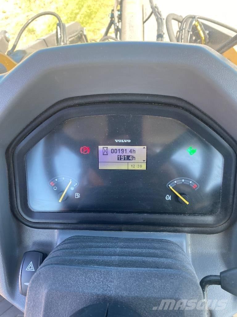 Volvo L30GS 輪胎式裝載機