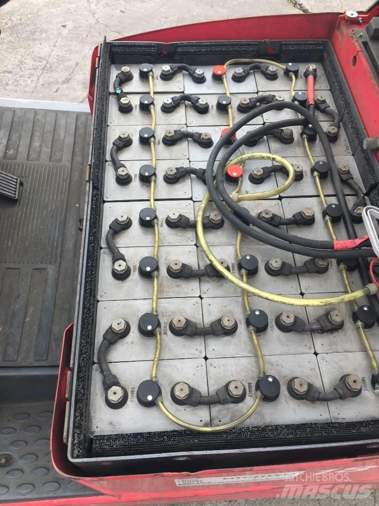 Nichiyu FBT18PN-80BC 電動堆高機