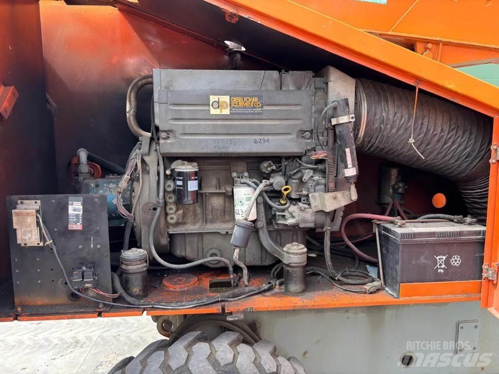Terex TB66 曲臂高空作業車