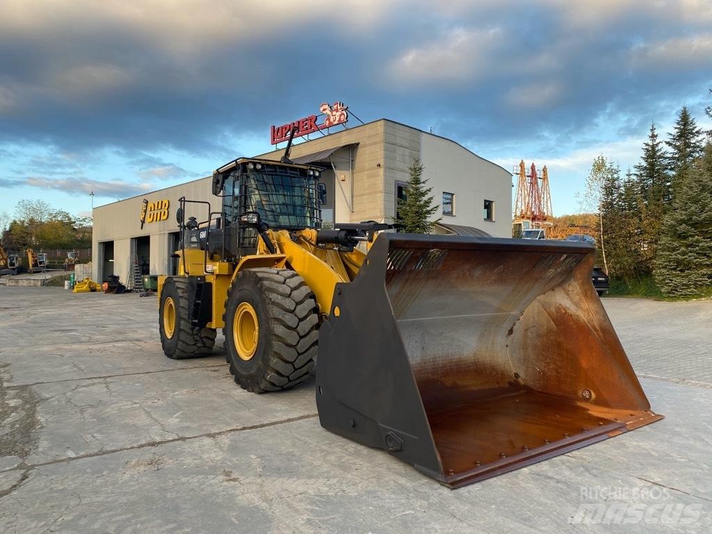 CAT 966 M 輪胎式裝載機