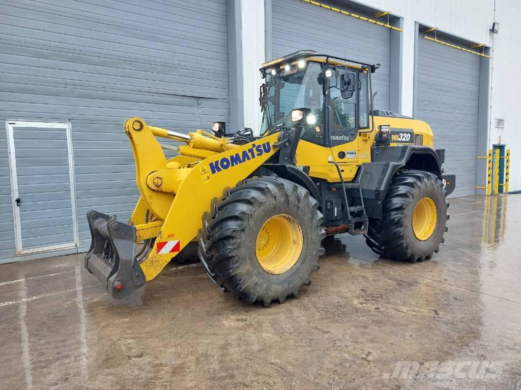 Komatsu WA320-8 輪胎式裝載機