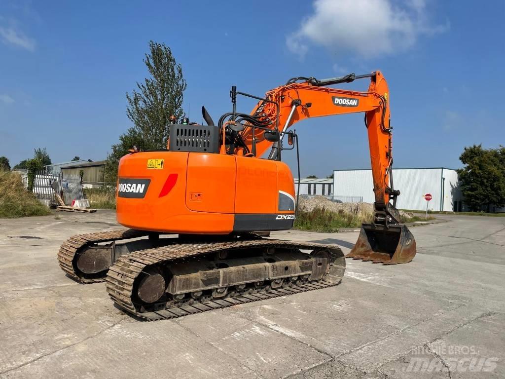 Doosan DX 235 LCR-5 履帶式 挖土機/掘鑿機/挖掘機