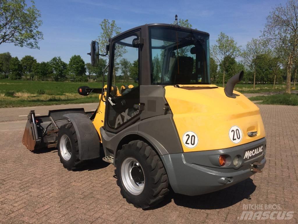 Mecalac AX 850 輪胎式裝載機