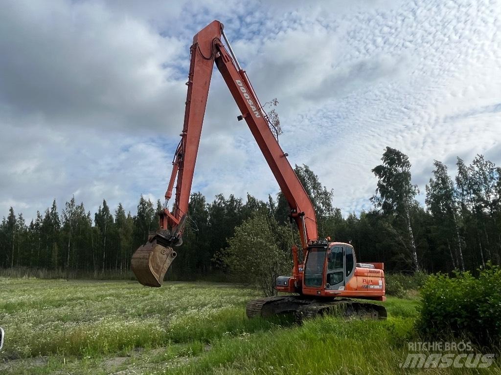 Doosan DX 225 LC 長臂前伸型挖土機/掘鑿機/挖掘機