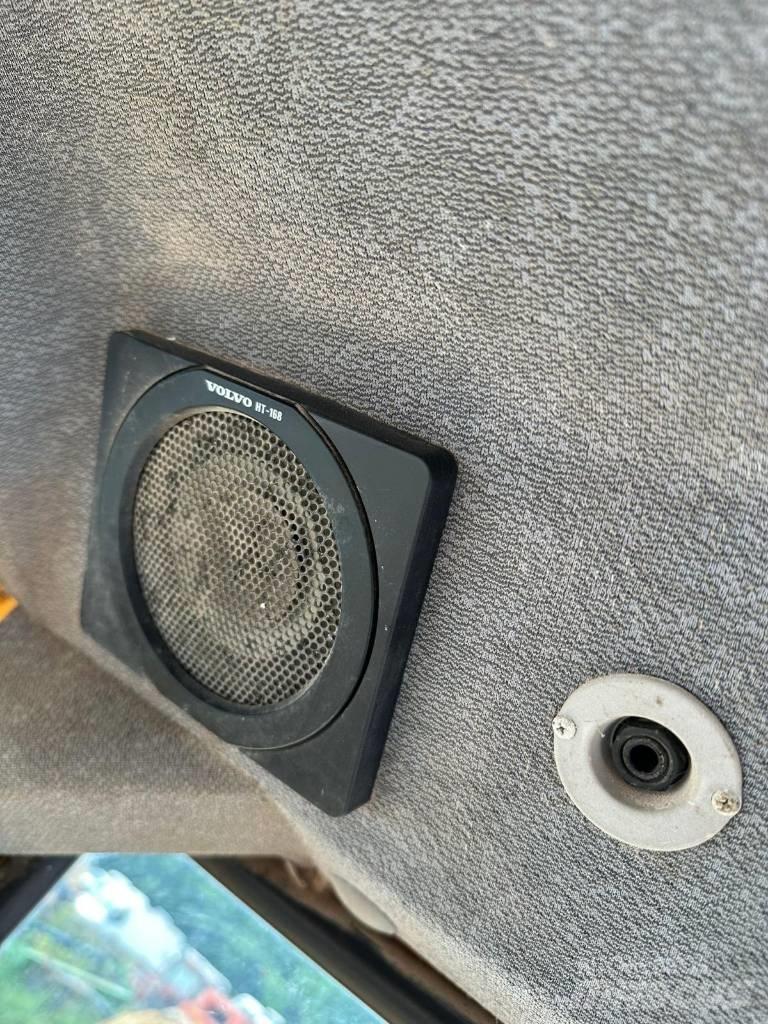Volvo L180C 輪胎式裝載機